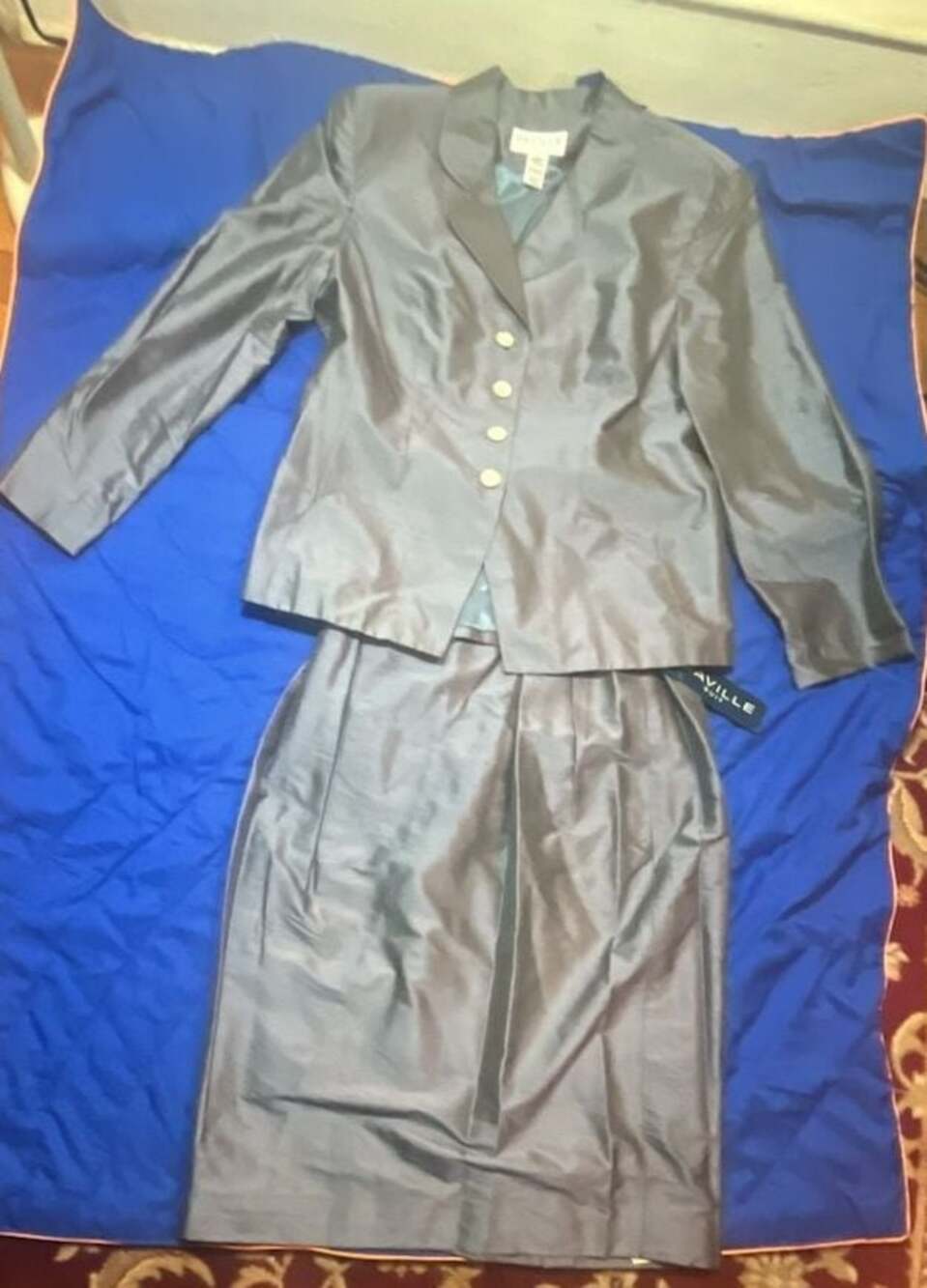Saville Suit Women's 100% Silk Gray Skirt Suit Set Size 12 - Picture 2 of 16